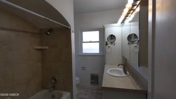 $2,600 | 740 East Cypress Street, Santa Maria, CA 93454