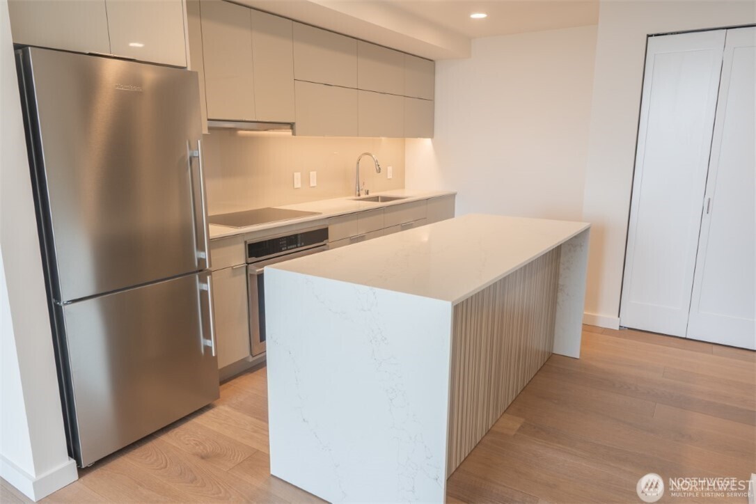 450 South Main Street, Unit 1605 Seattle, WA 98104 - Photo 6 of 23