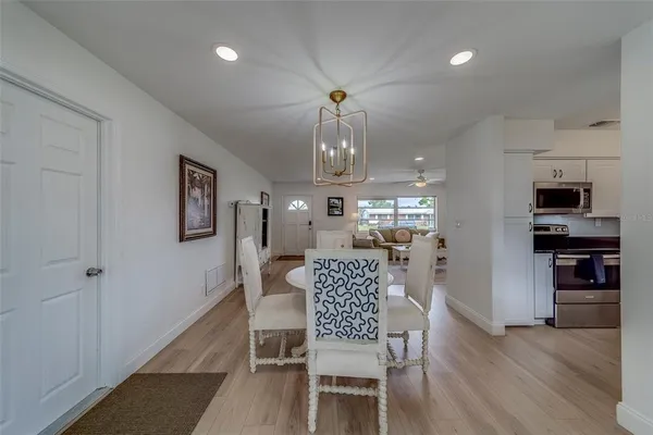 $2,700 | 11424 79th Avenue, Seminole, FL 33772