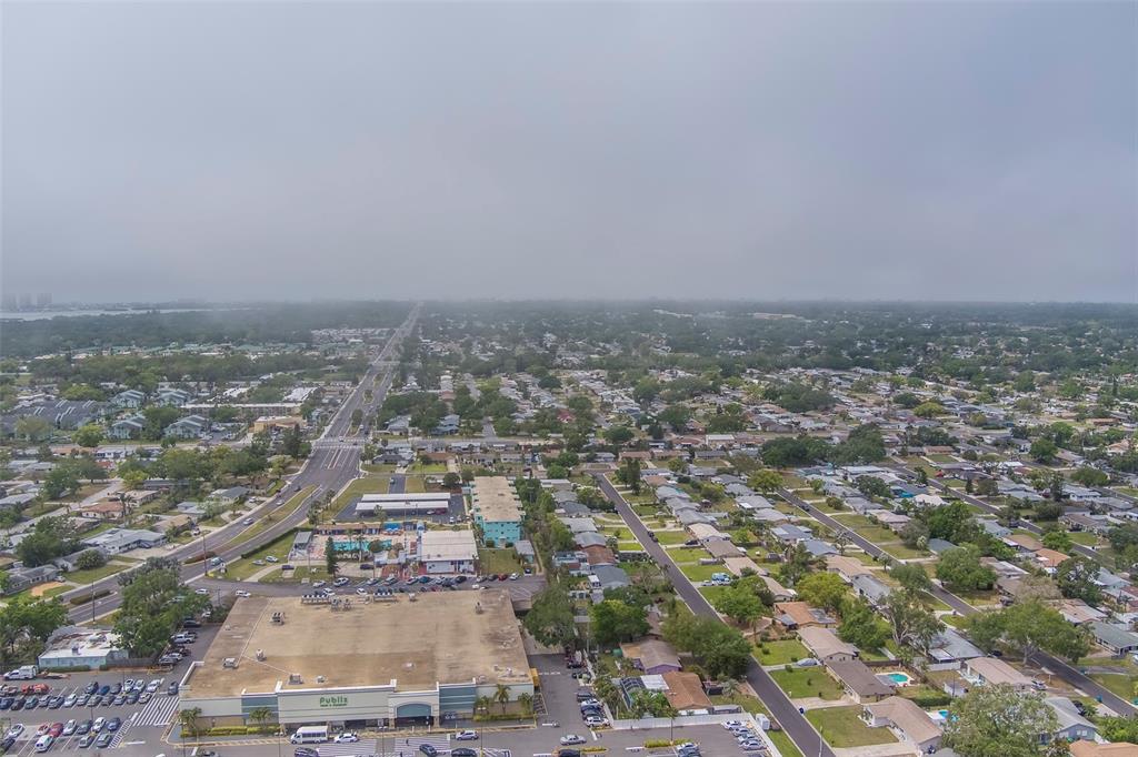 11424 79th Avenue Seminole, FL 33772 - Photo 59 of 62 an aerial view of multiple house