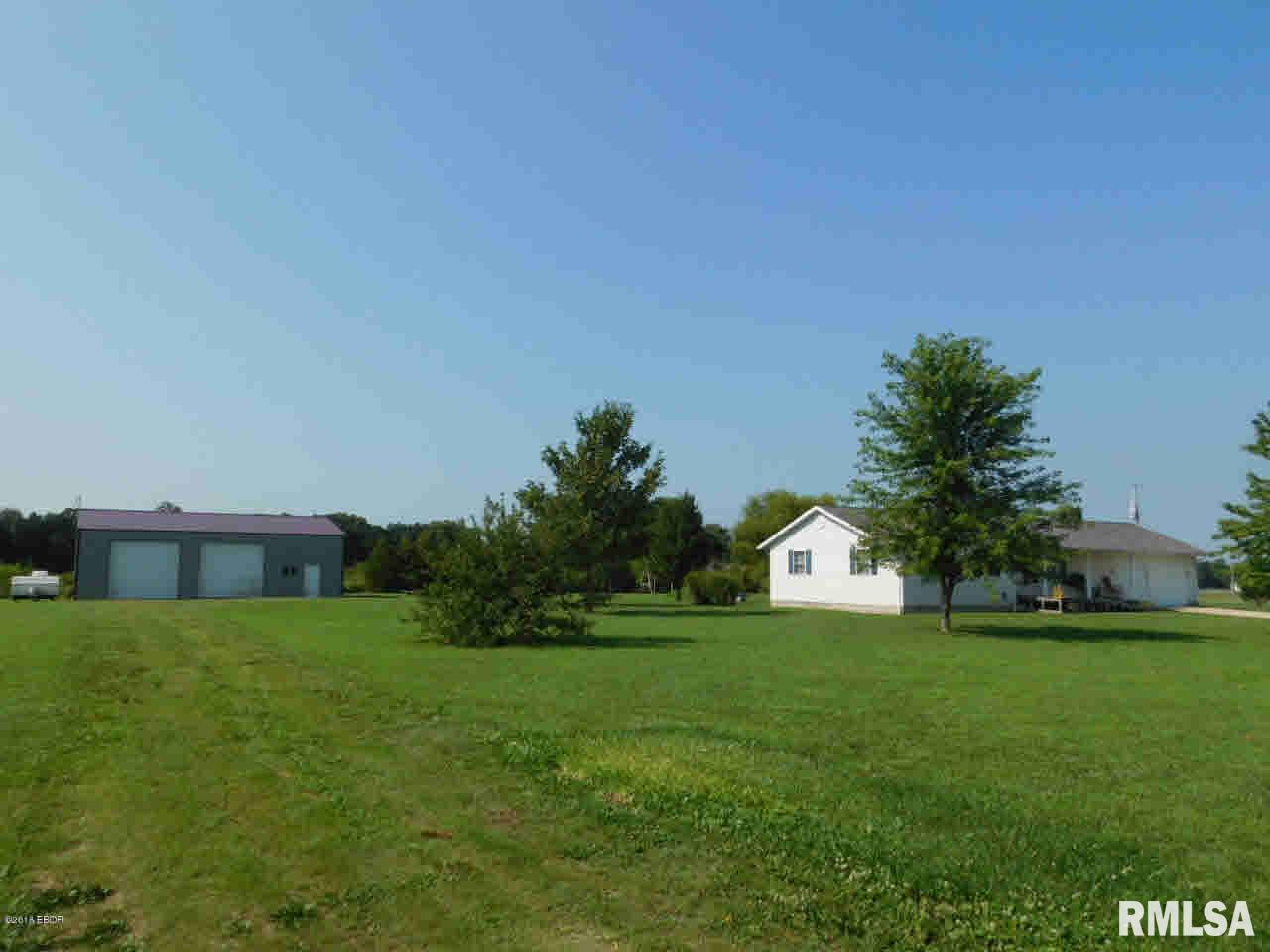 5318 Church Road Salem, IL 62881 - Photo 2 of 33
