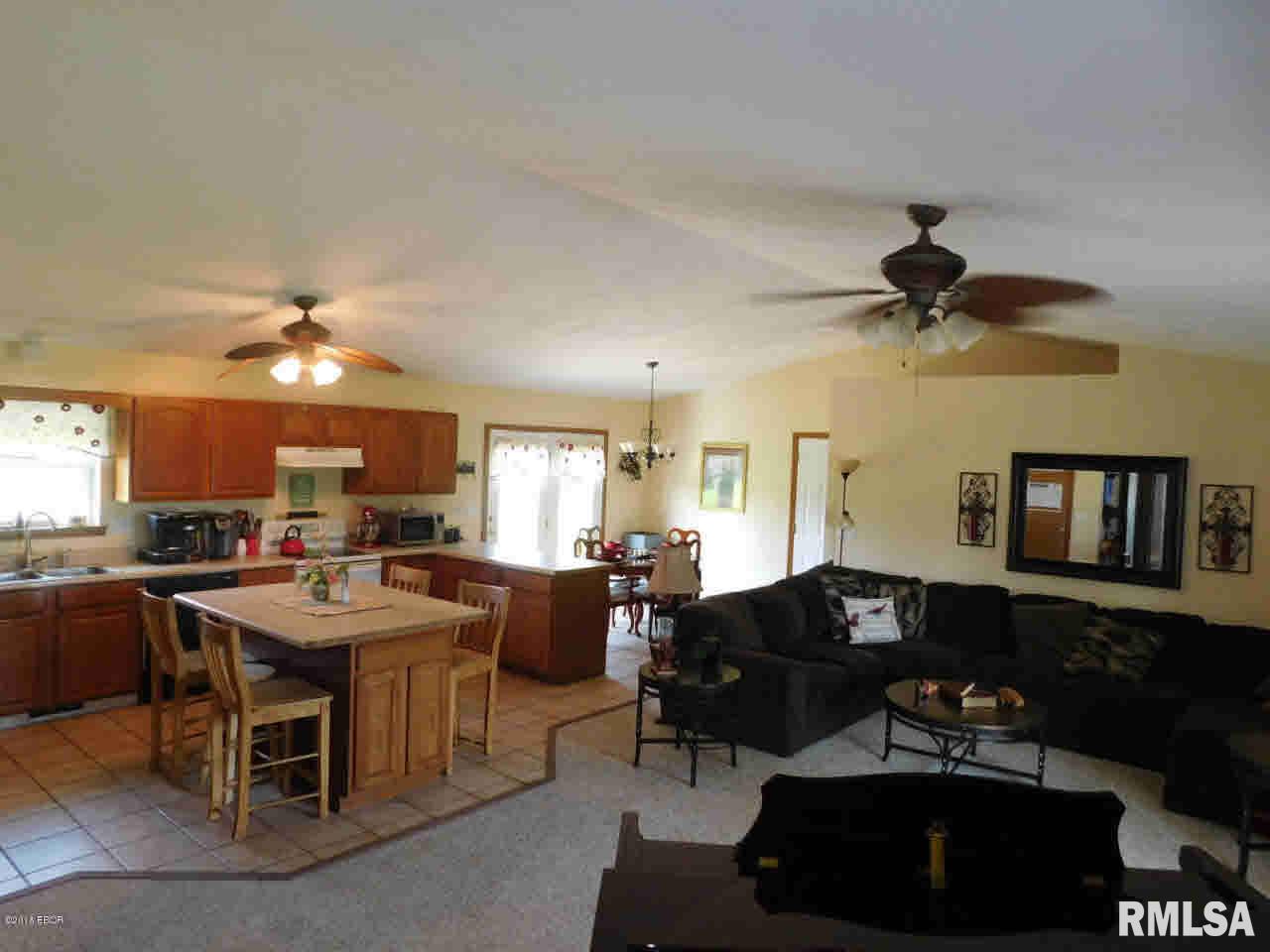 5318 Church Road Salem, IL 62881 - Photo 6 of 33