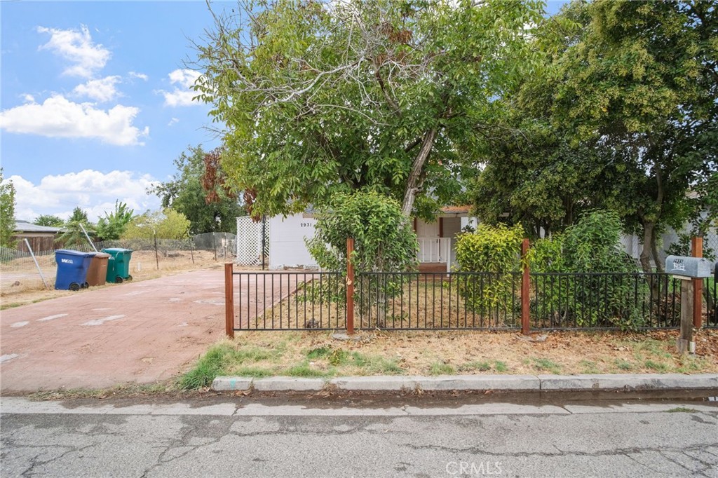 2931 Elm Avenue Merced, CA 95348 - Photo 3 of 42