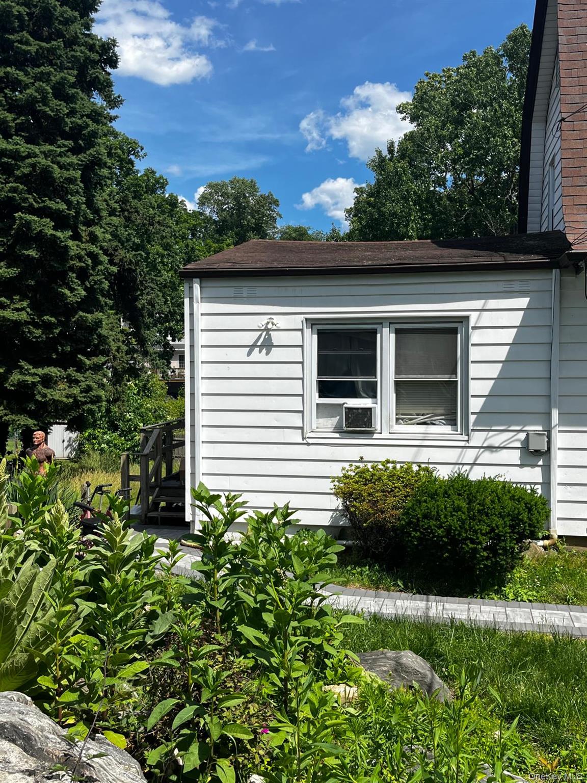 440 Mile Square Road Yonkers, NY 10701 - Photo 5 of 29