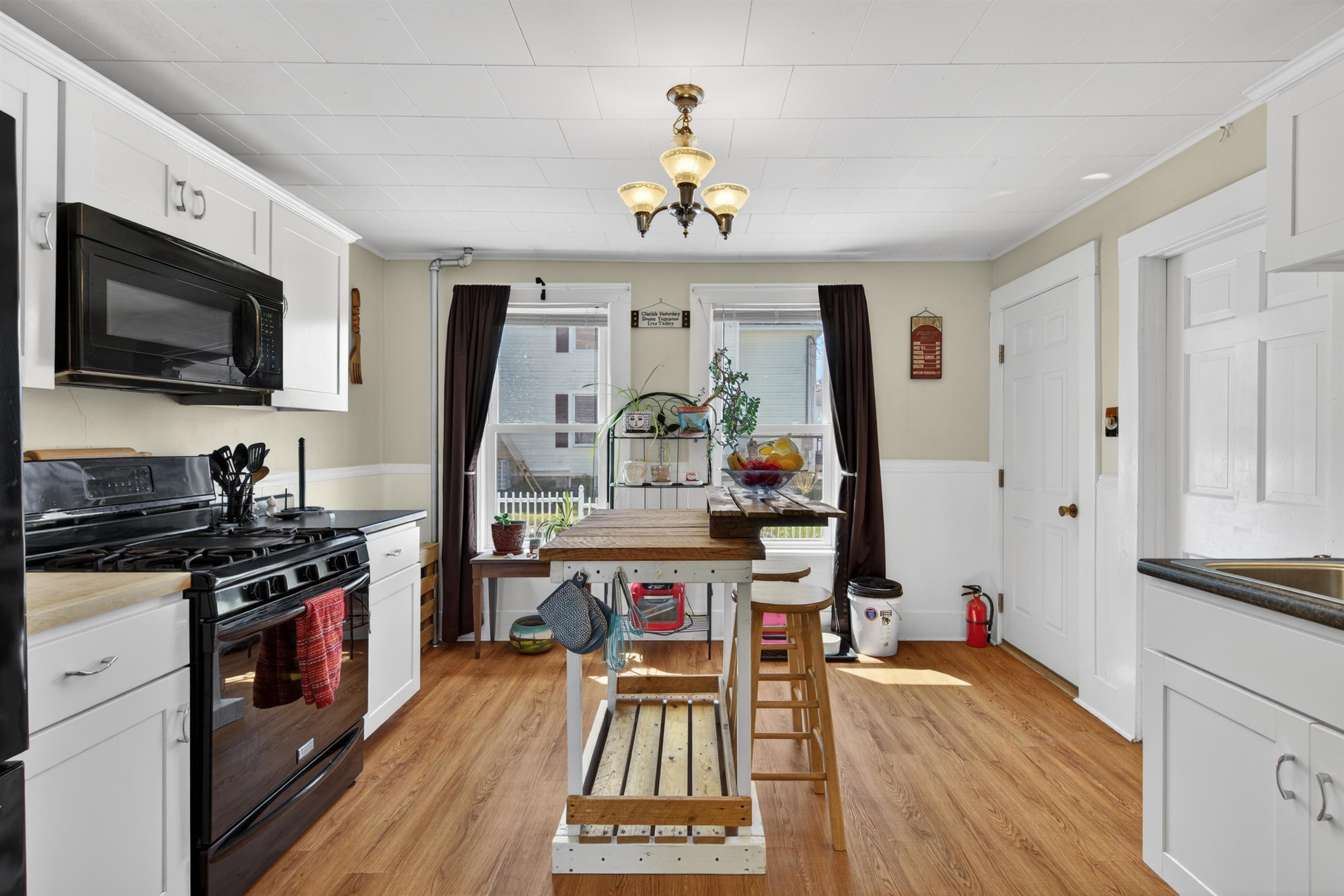 9 Park Street Proctor, VT 05765 - Photo 23 of 45
