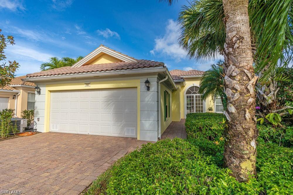 7687 Hernando Court Naples, FL 34114 - Photo 14 of 33