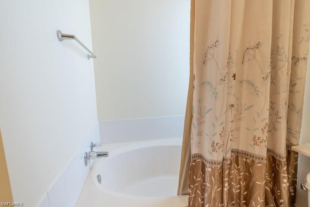 7687 Hernando Court Naples, FL 34114 - Photo 20 of 33
