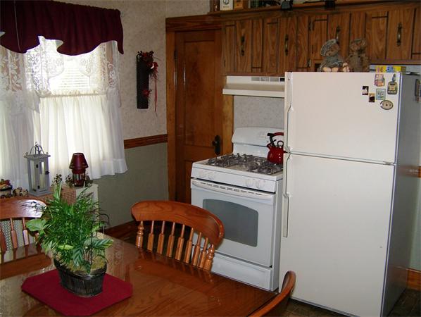 25-27 Kopernick Street Springfield, MA 01151 - Photo 8 of 30 Gallery Image 8