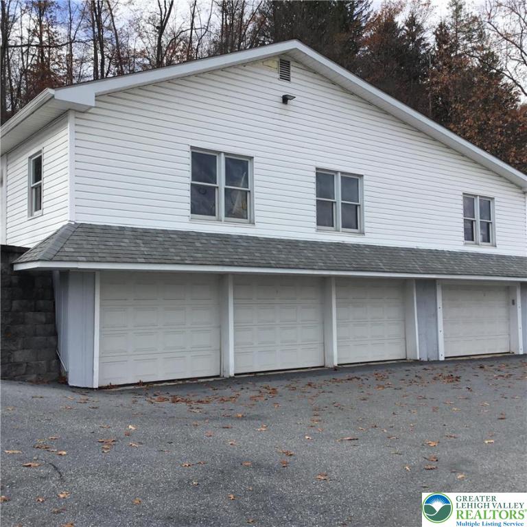 7954 Highway 873 Slatington, PA 18080 - Photo 4 of 26 a front view of a house