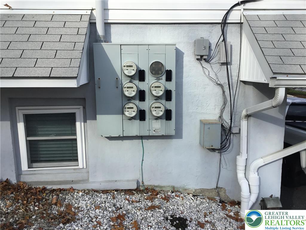 7954 Highway 873 Slatington, PA 18080 - Photo 8 of 26 a black and white photo of a