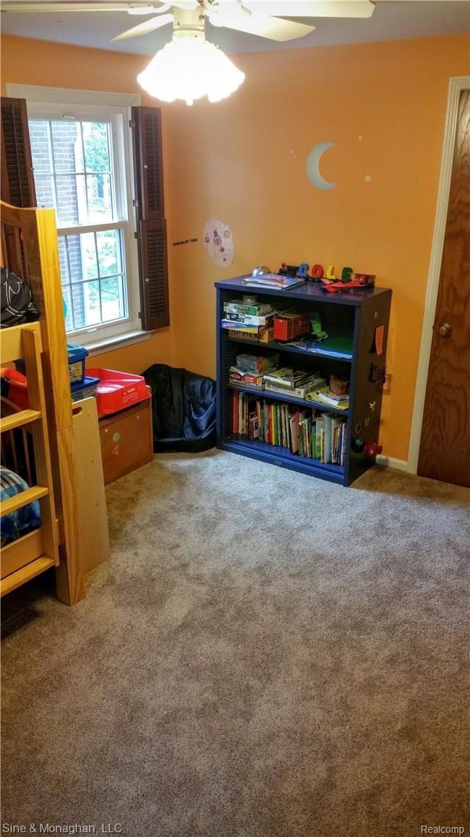 1862 Severn Road Grosse Pointe, MI 48236 - Photo 30 of 47 20150918_175559.jpg