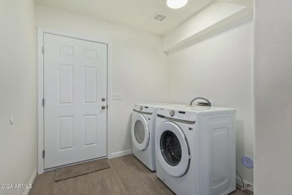 $1,850 | 4911 West Myrtle Avenue, Unit 109, Glendale, AZ 85301