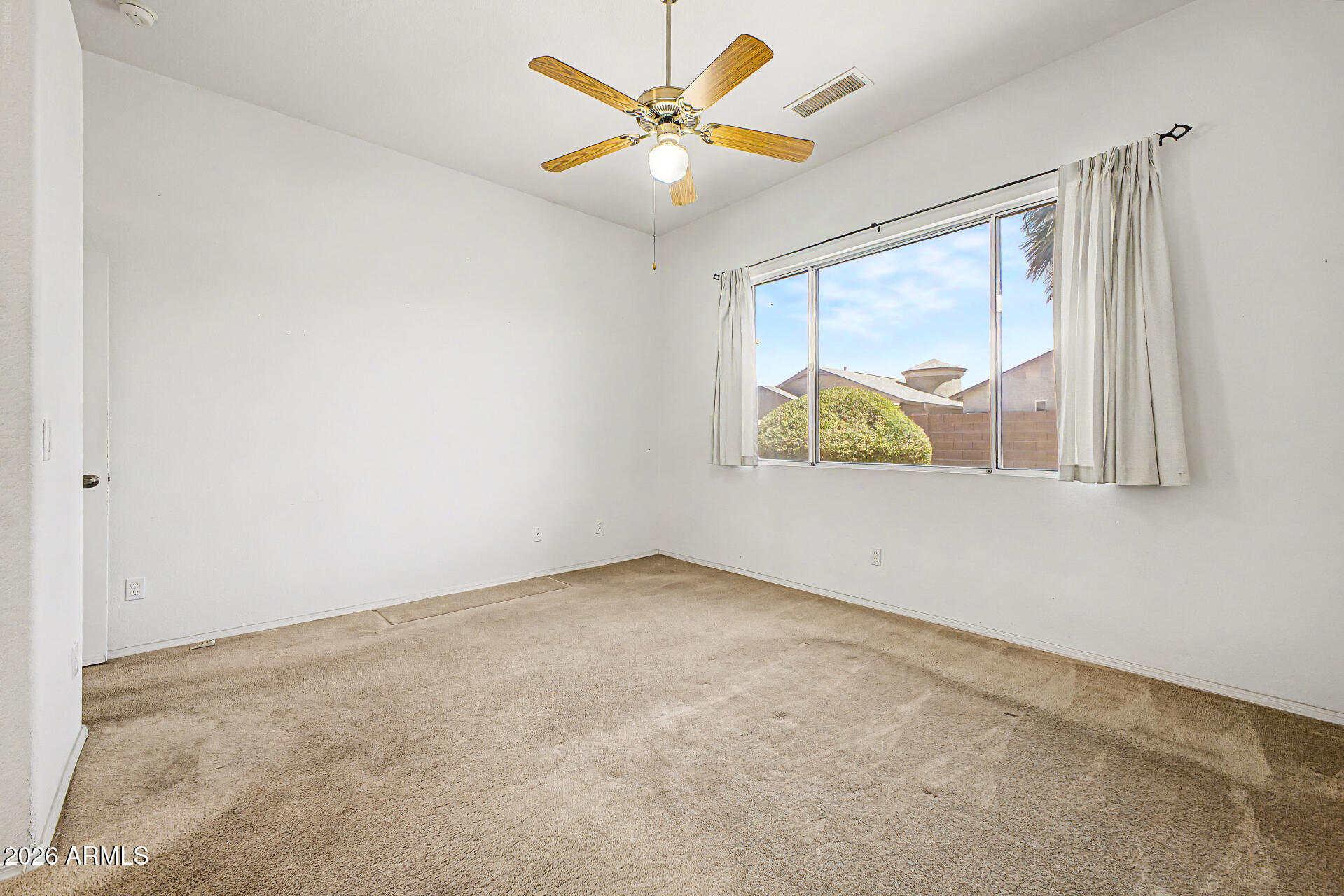 9733 West Mountain View Road Peoria, AZ 85345 - Photo 17 of 35 13-Mountain View