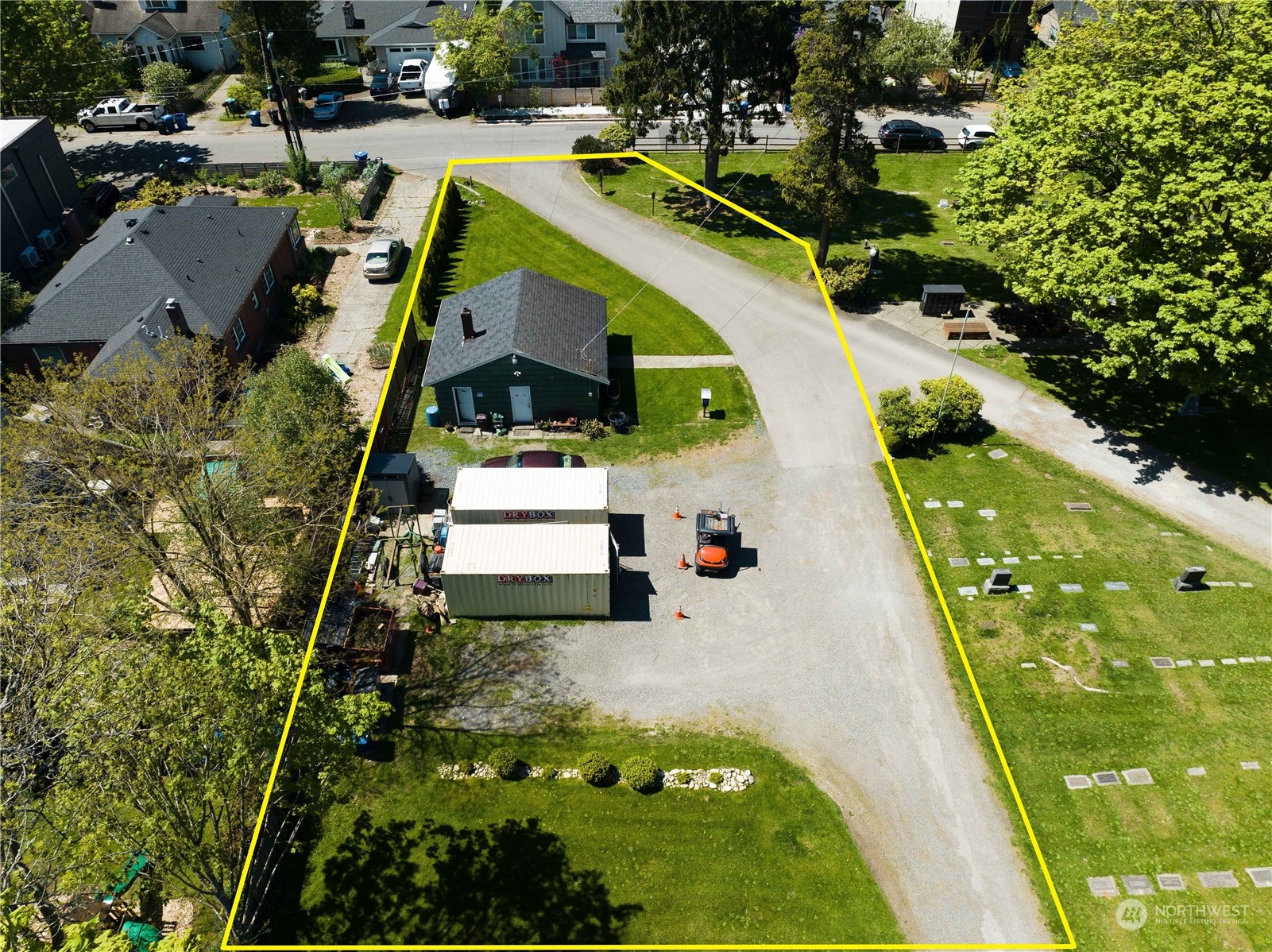 8712 12th Avenue Northwest Seattle, WA 98117 - Photo 4 of 9