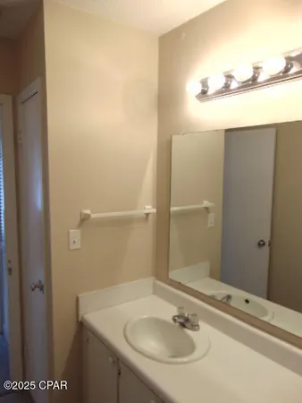 $1,400 | 1025 West 19th Street, Unit 7C, Panama City, FL 32405