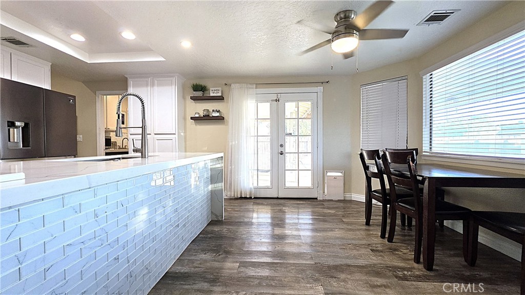 13930 Crow Road Apple Valley, CA 92307 - Photo 9 of 23