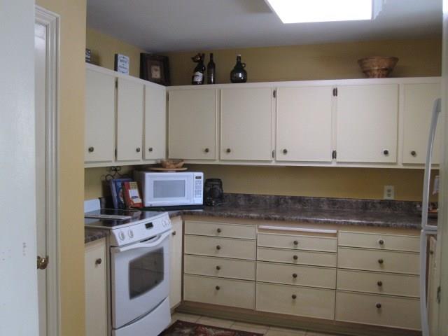 1011 North Center Street Hickory, NC 28601 - Photo 6 of 31