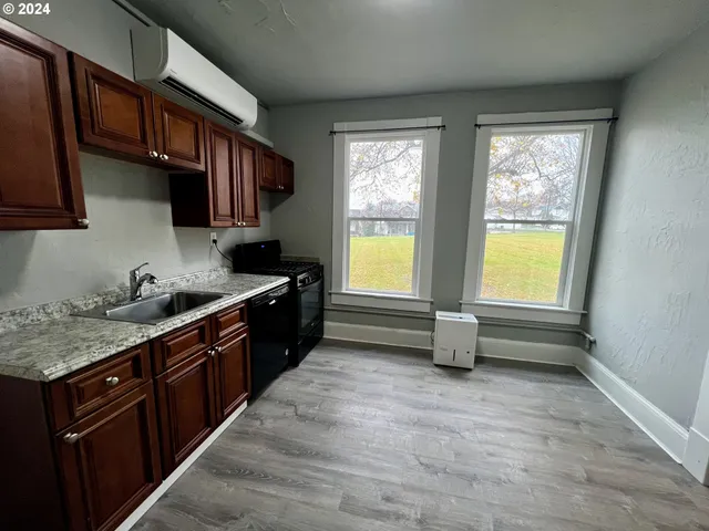 $1,125,000 | 401 Northwest Bailey Avenue, Pendleton, OR 97801