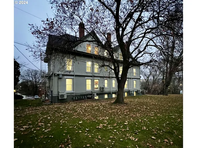 $1,125,000 | 401 Northwest Bailey Avenue, Pendleton, OR 97801