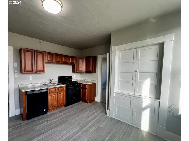 $1,125,000 | 401 Northwest Bailey Avenue, Pendleton, OR 97801