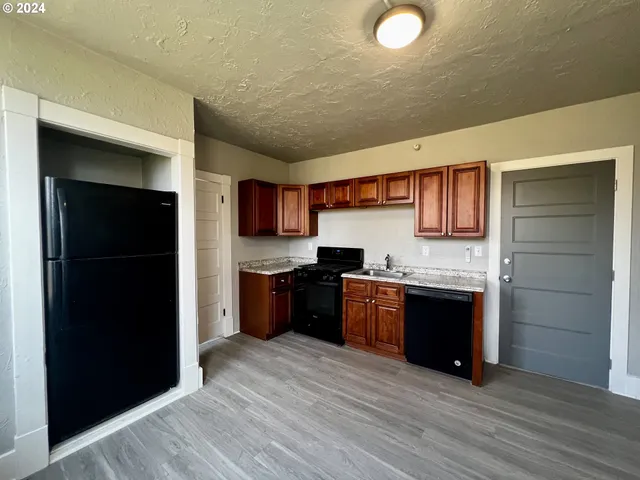 $1,125,000 | 401 Northwest Bailey Avenue, Pendleton, OR 97801