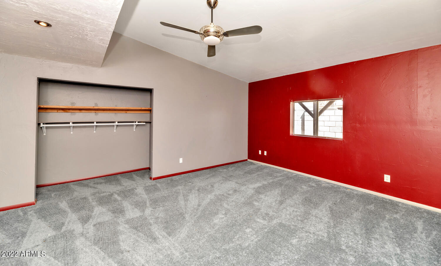 2952 East Escuda Road Phoenix, AZ 85050 - Photo 18 of 25 2952 E Escuda Rd-large-015-005-2952 E Es