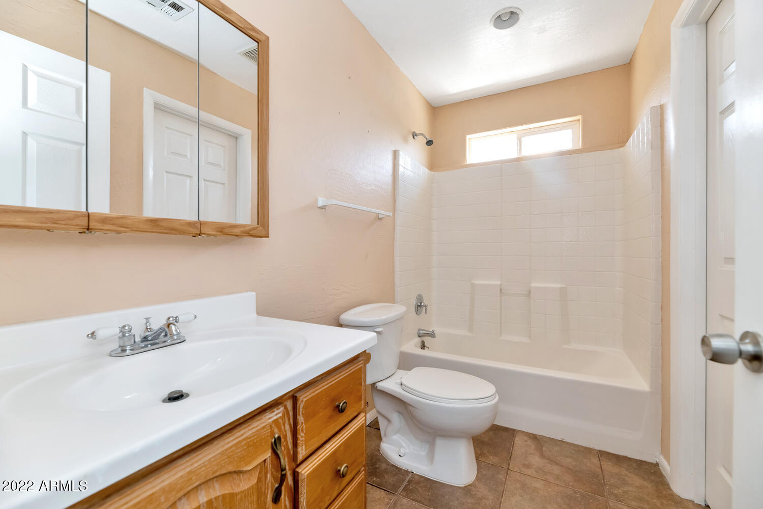 2952 East Escuda Road Phoenix, AZ 85050 - Photo 22 of 25 2952 E Escuda Rd-large-021-023-2952 E Es