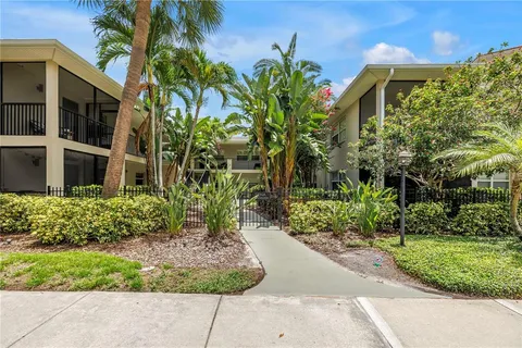 $325,000 | 555 3rd Street North, Unit 13, St. Petersburg, FL 33701