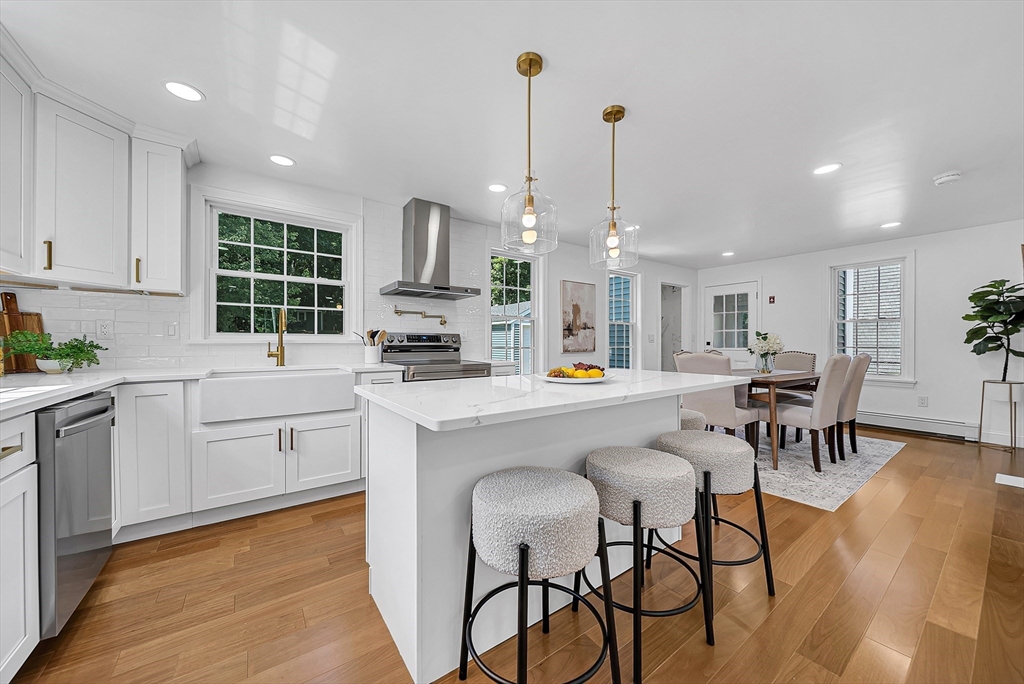 87 School Street Hanover, MA 02339 - Photo 5 of 33