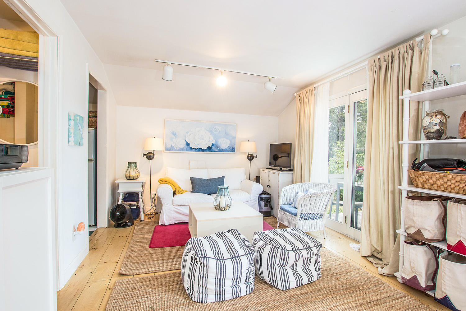 72 Megansett Road Cataumet, MA 02534 - Photo 18 of 28 Cottage - Living Room