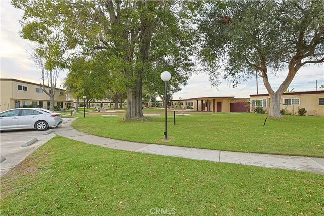 $540,000 | 4109 West 5th Street, Unit F2, Santa Ana, CA 92703