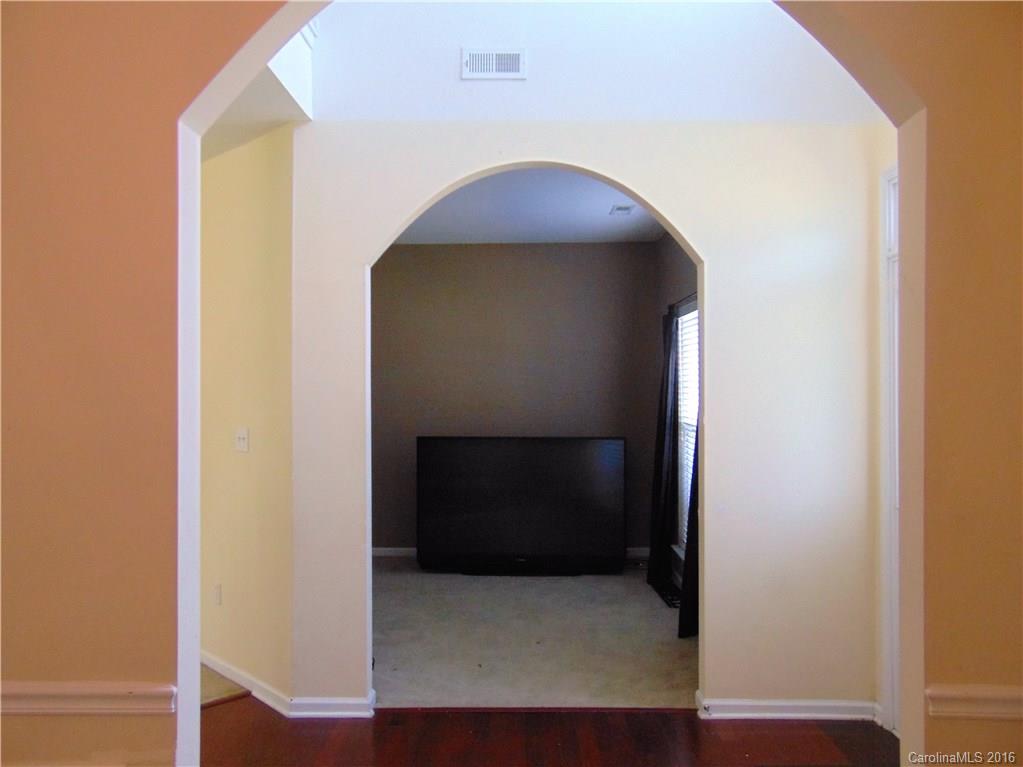 815 Reigate Road Charlotte, NC 28262 - Photo 4 of 15 Gallery Image 4