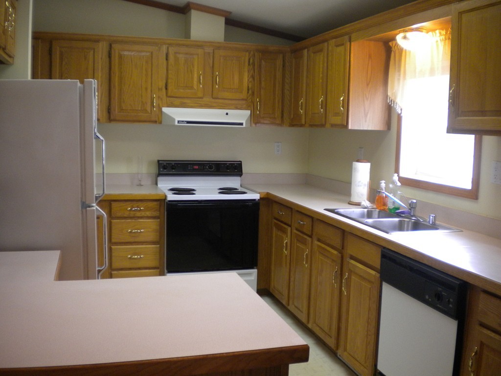 19 Meeting House Road Taunton, MA 02780 - Photo 4 of 14 Gallery Image 4