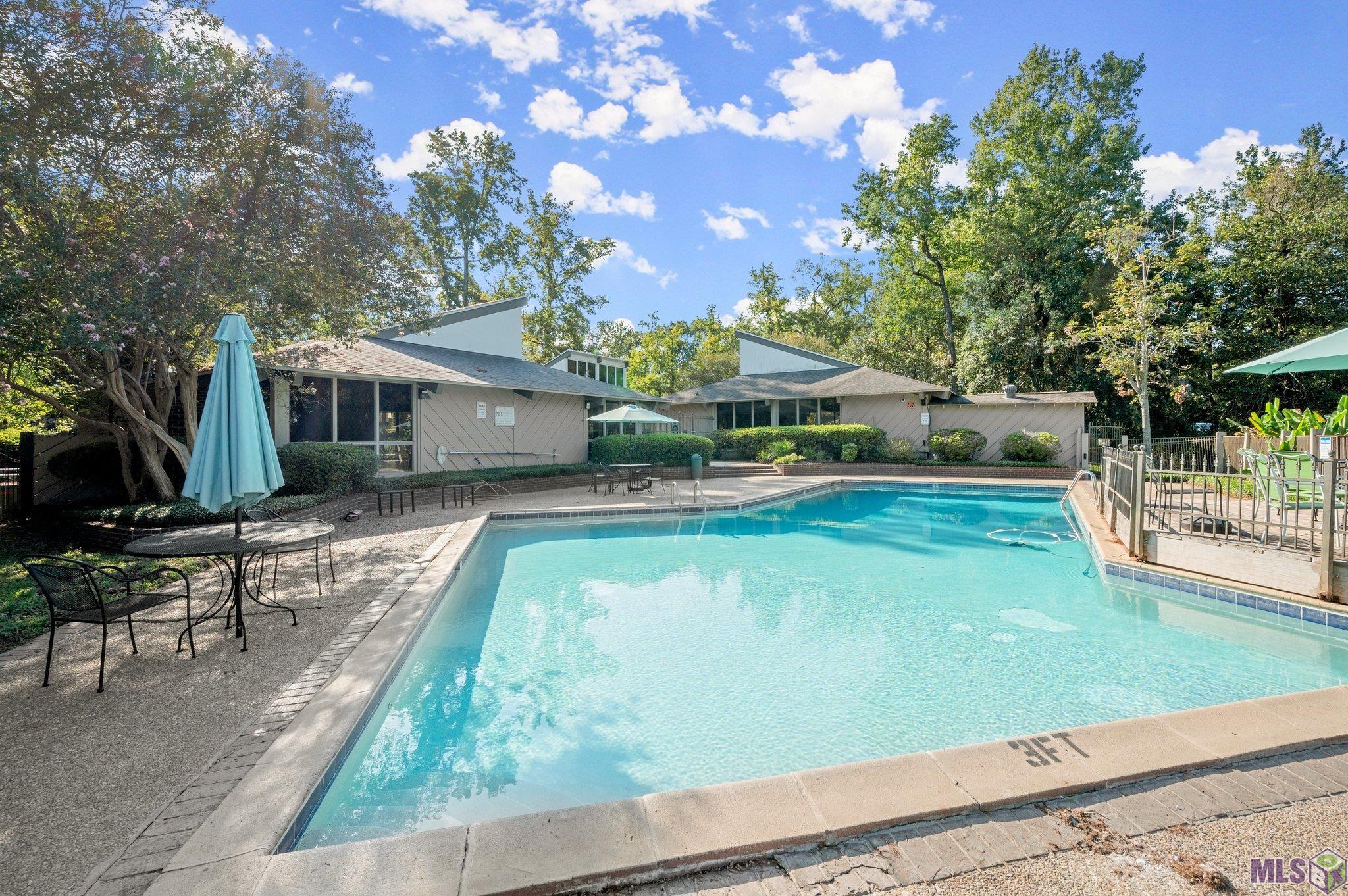 1543 Applewood Road Baton Rouge, LA 70808 - Photo 45 of 45 Pool and Clubhouse