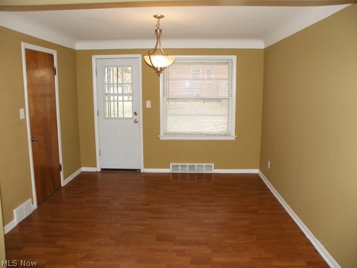 633 Quilliams Road Cleveland, OH 44121 - Photo 6 of 24