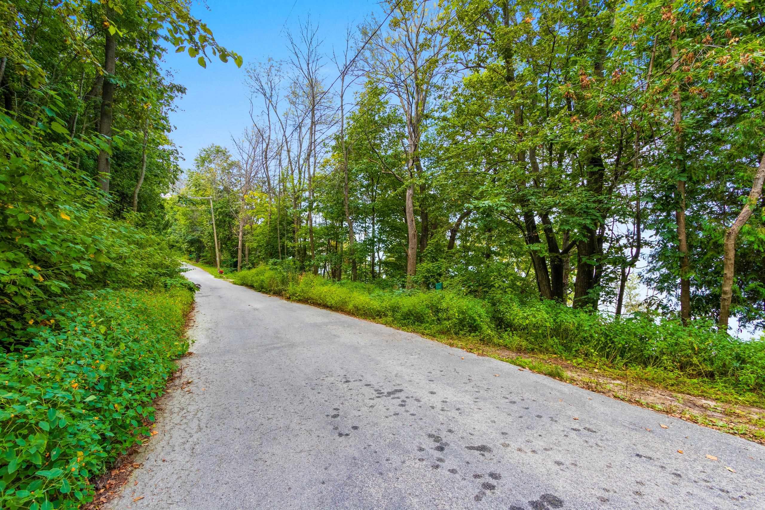 5361 Edgewater Beach Road Green Bay, WI 54311 - Photo 11 of 15