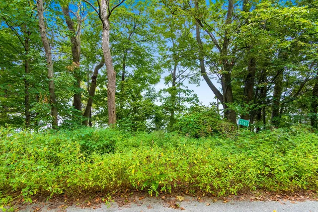 $250,000 | 5361 Edgewater Beach Road, Green Bay, WI 54311