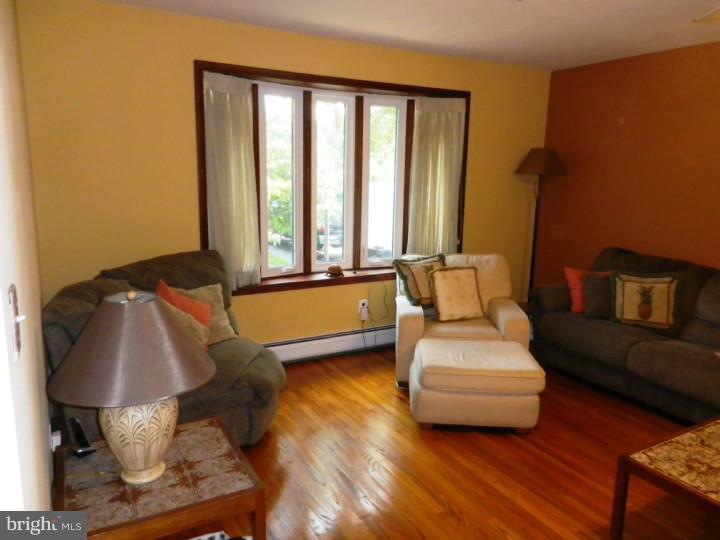 5035 Church Road Mount Laurel, NJ 08054 - Photo 5 of 24 Living Room