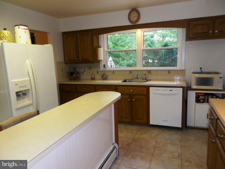 5035 Church Road Mount Laurel, NJ 08054 - Photo 8 of 24 Kitchen