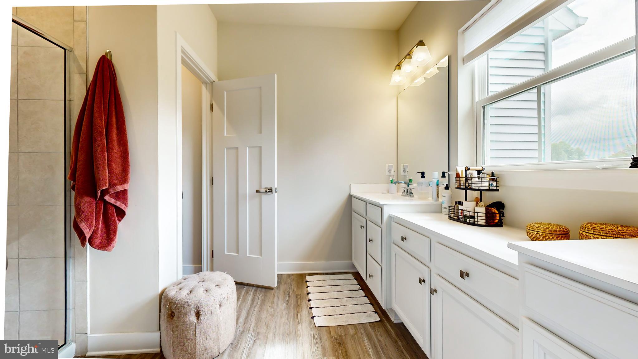 7770 Blackburn Ridge Drive Manassas, VA 20109 - Photo 12 of 29 Primary bathroom