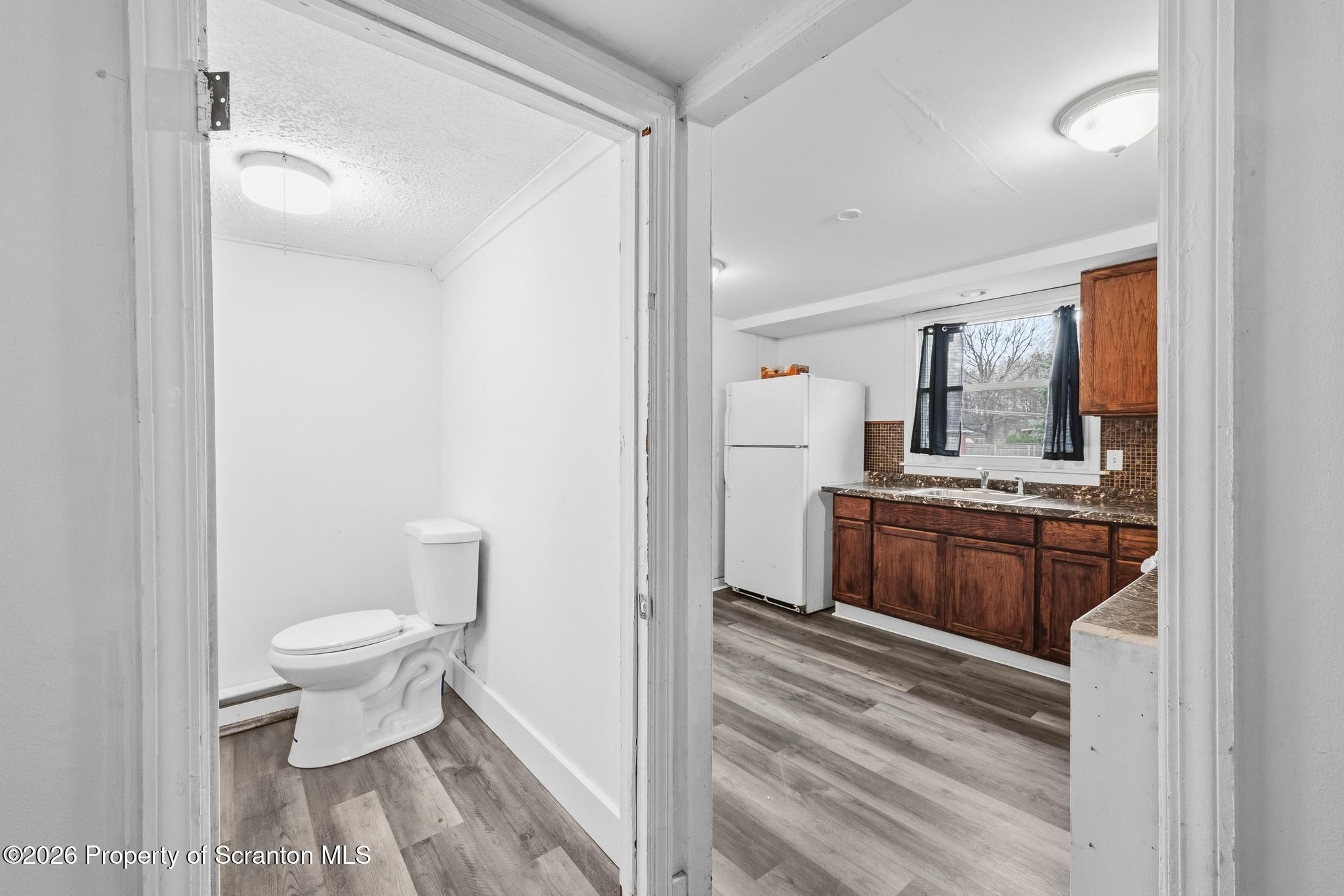 121 Throop Street Scranton, PA 18508 - Photo 14 of 40 DSC_8220-2