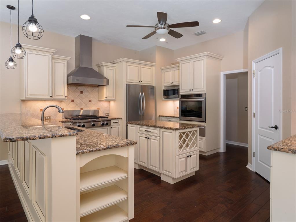 10515 Southwest 21 Avenue Gainesville, FL 32607 - Photo 9 of 42