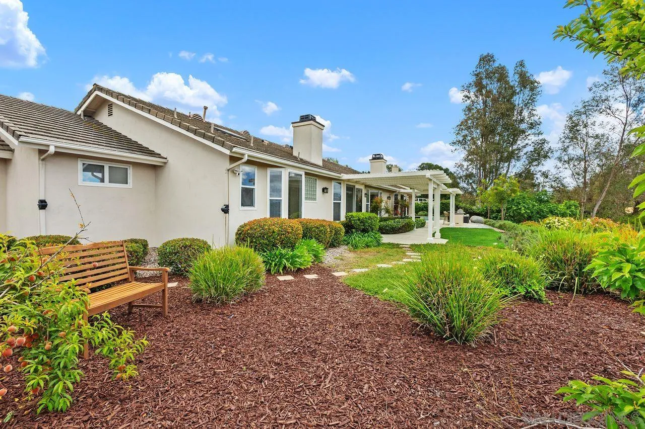 14353 Sandhill Road Poway, CA 92064 - Photo 35 of 44