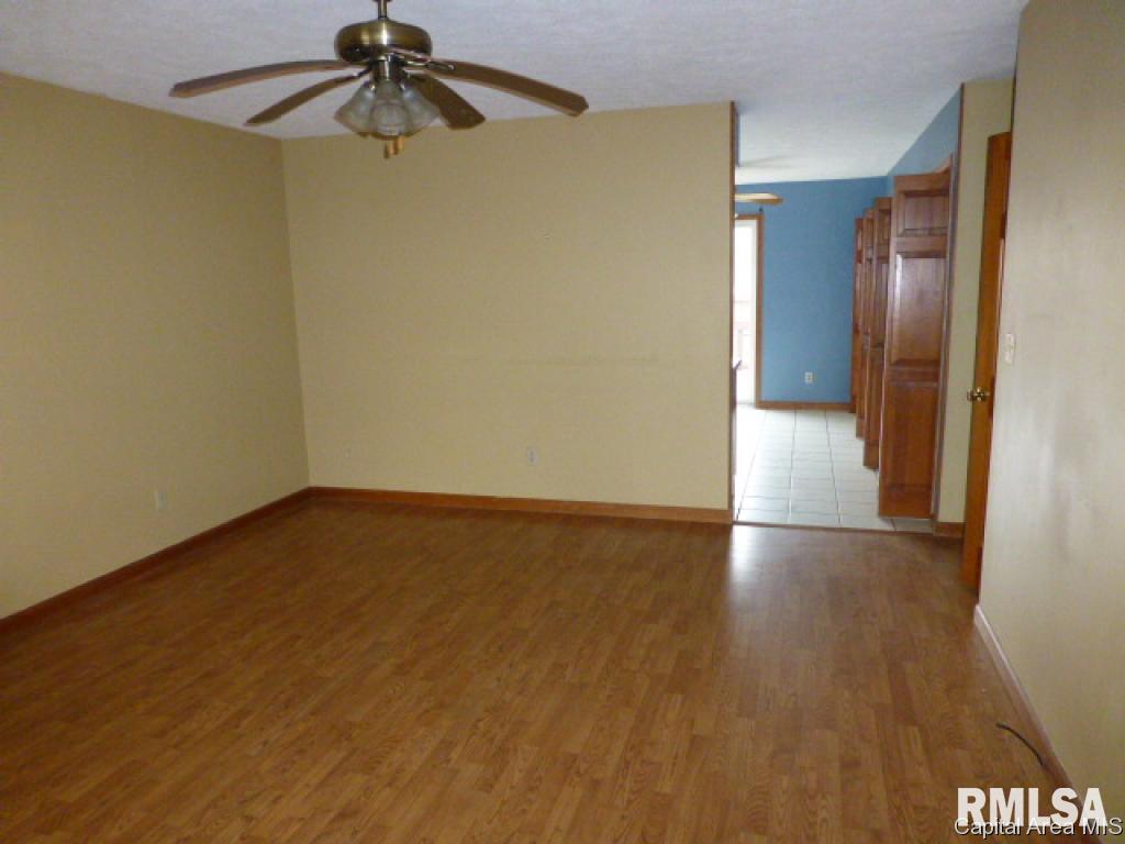 121 Genoa Drive Springfield, IL 62703 - Photo 2 of 12 Gallery Image 2