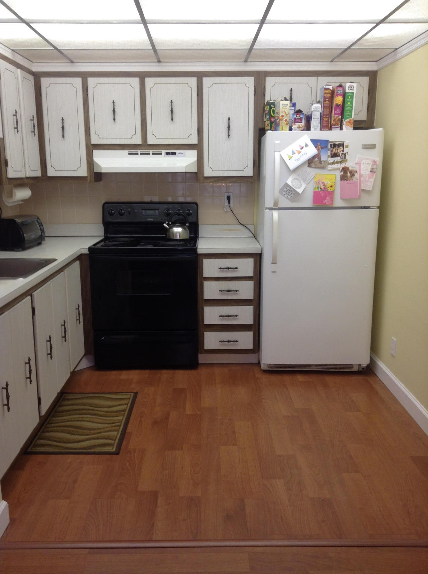 824 Normandy Trail Delray Beach, FL 33484 - Photo 3 of 14 Kitchen 1