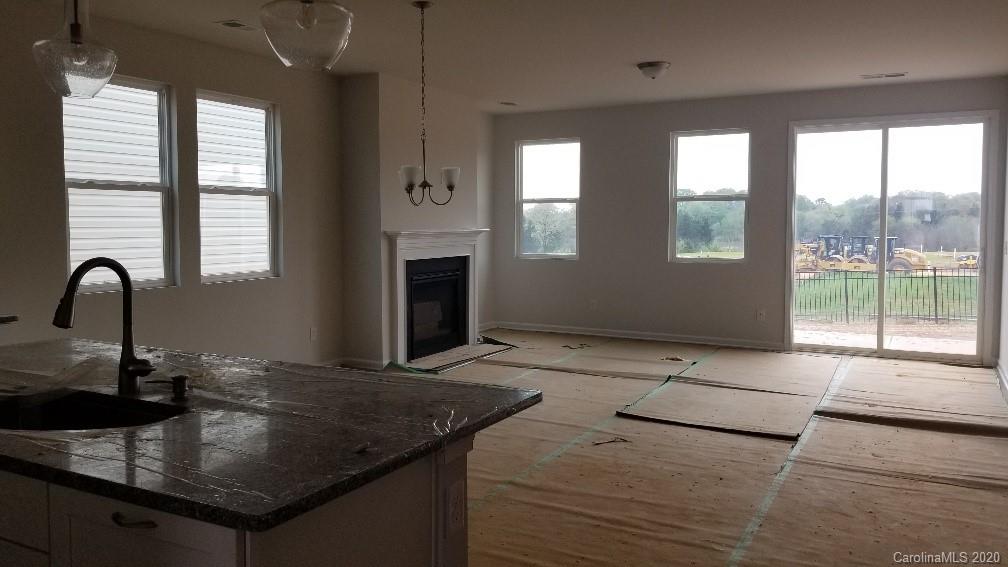 6520 Georgia Oak Road, Unit 89 Charlotte, NC 28269 - Photo 4 of 8