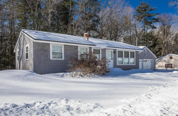 $465,000 | 13 Spruce Drive, Dover, NH 03820
