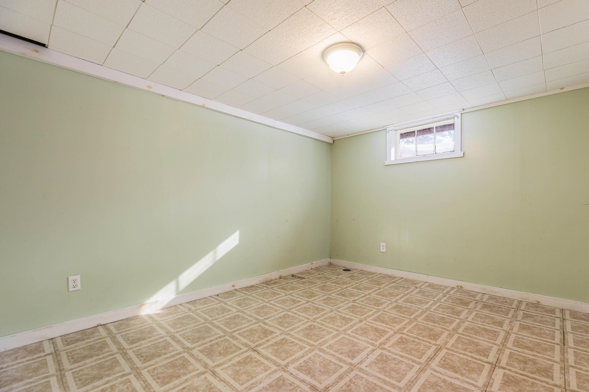 13 Spruce Drive Dover, NH 03820 - Photo 25 of 30