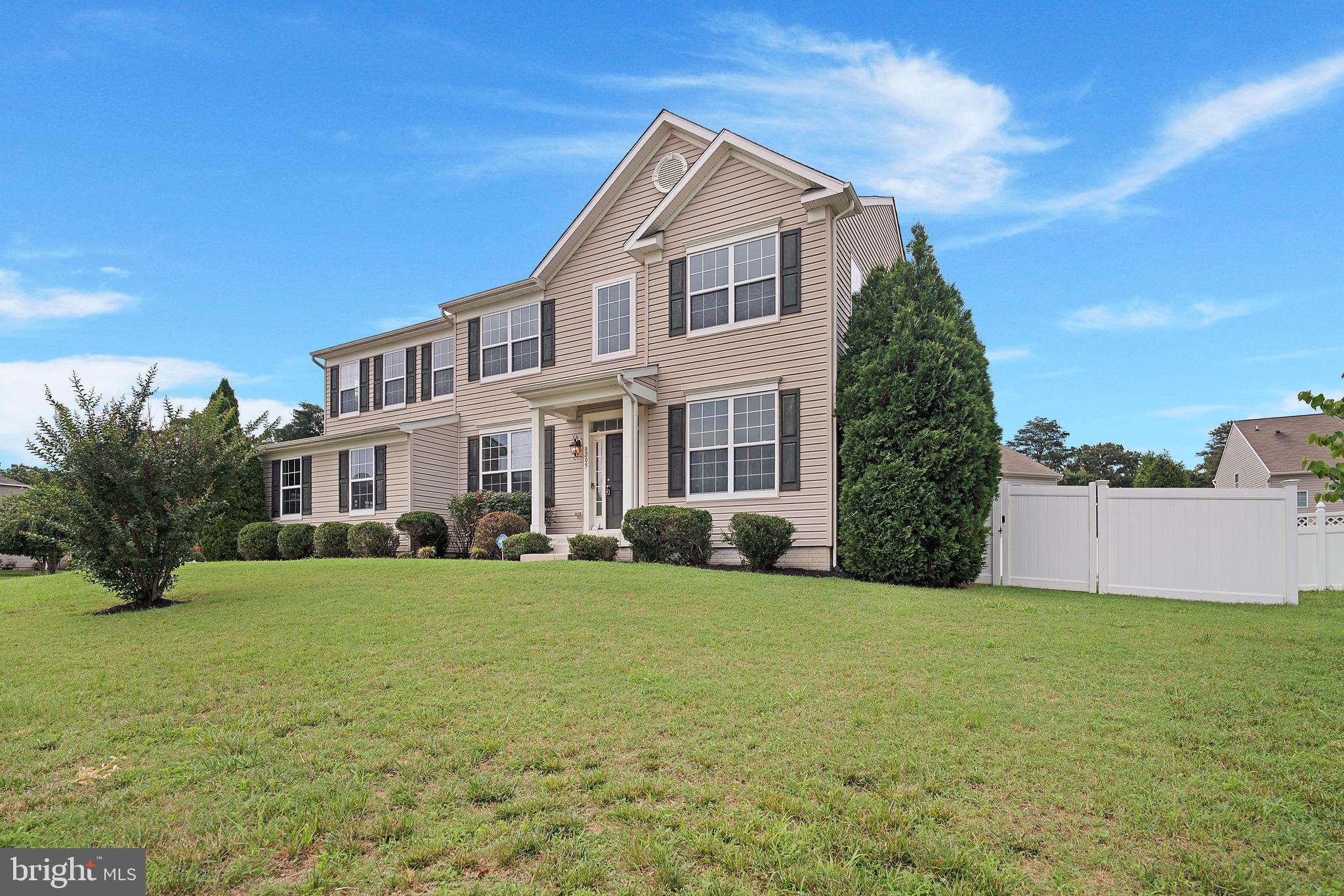 8205 Running Spring Circle Severn, MD 21144 - Photo 3 of 77