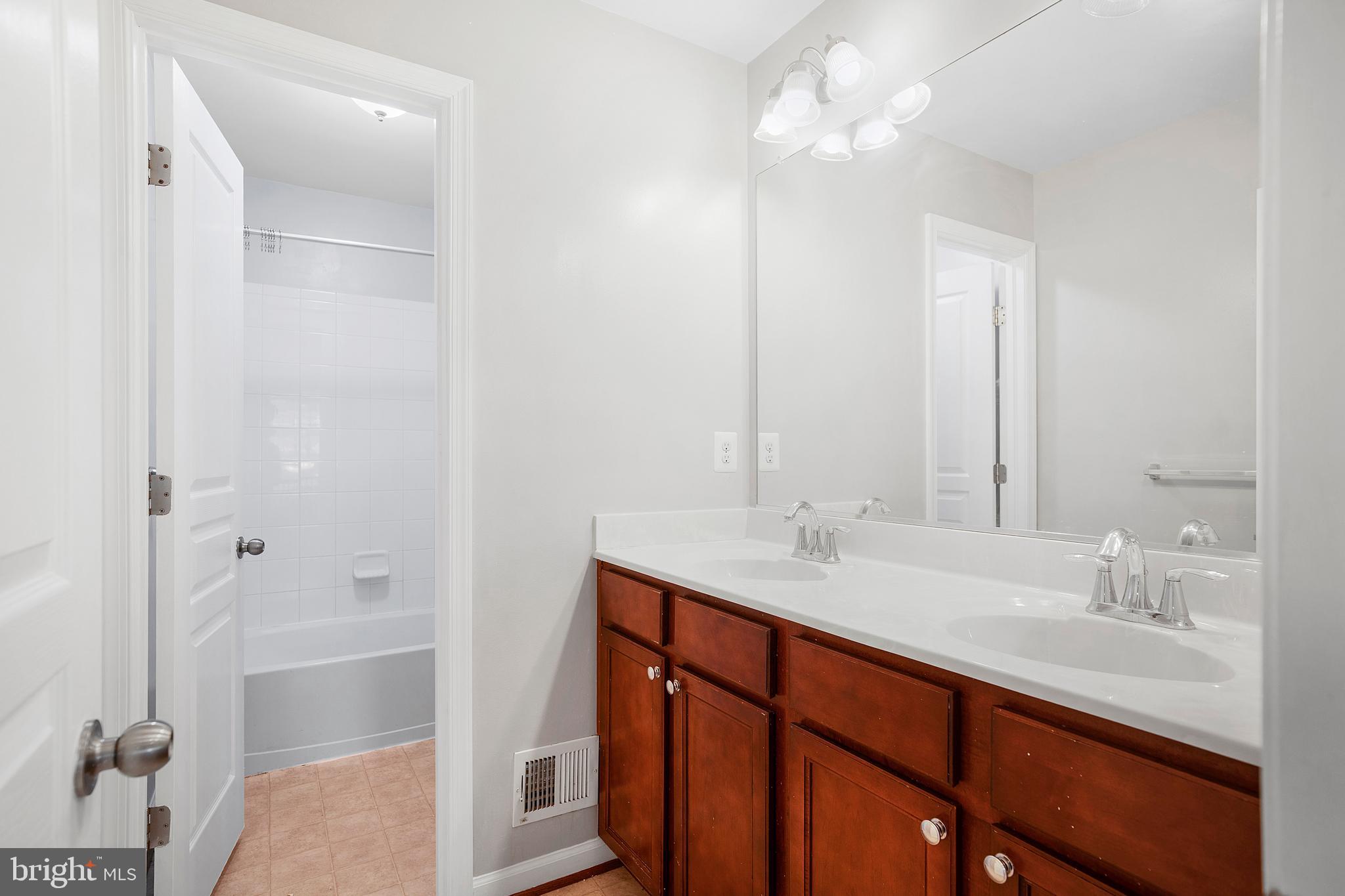 8205 Running Spring Circle Severn, MD 21144 - Photo 61 of 77